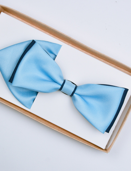 Granatowo-niebieska  mucha męska jednolita gładka z  poszetką 