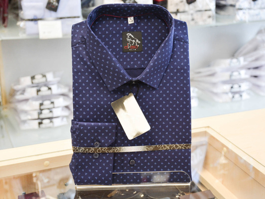 Koszula męska elegancka grafika wzór regularny granatowy długi rękaw  na guziki.