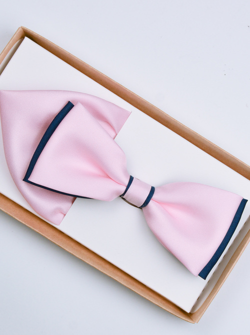 Granatowo-różowa  mucha męska jednolita gładka z  poszetką 